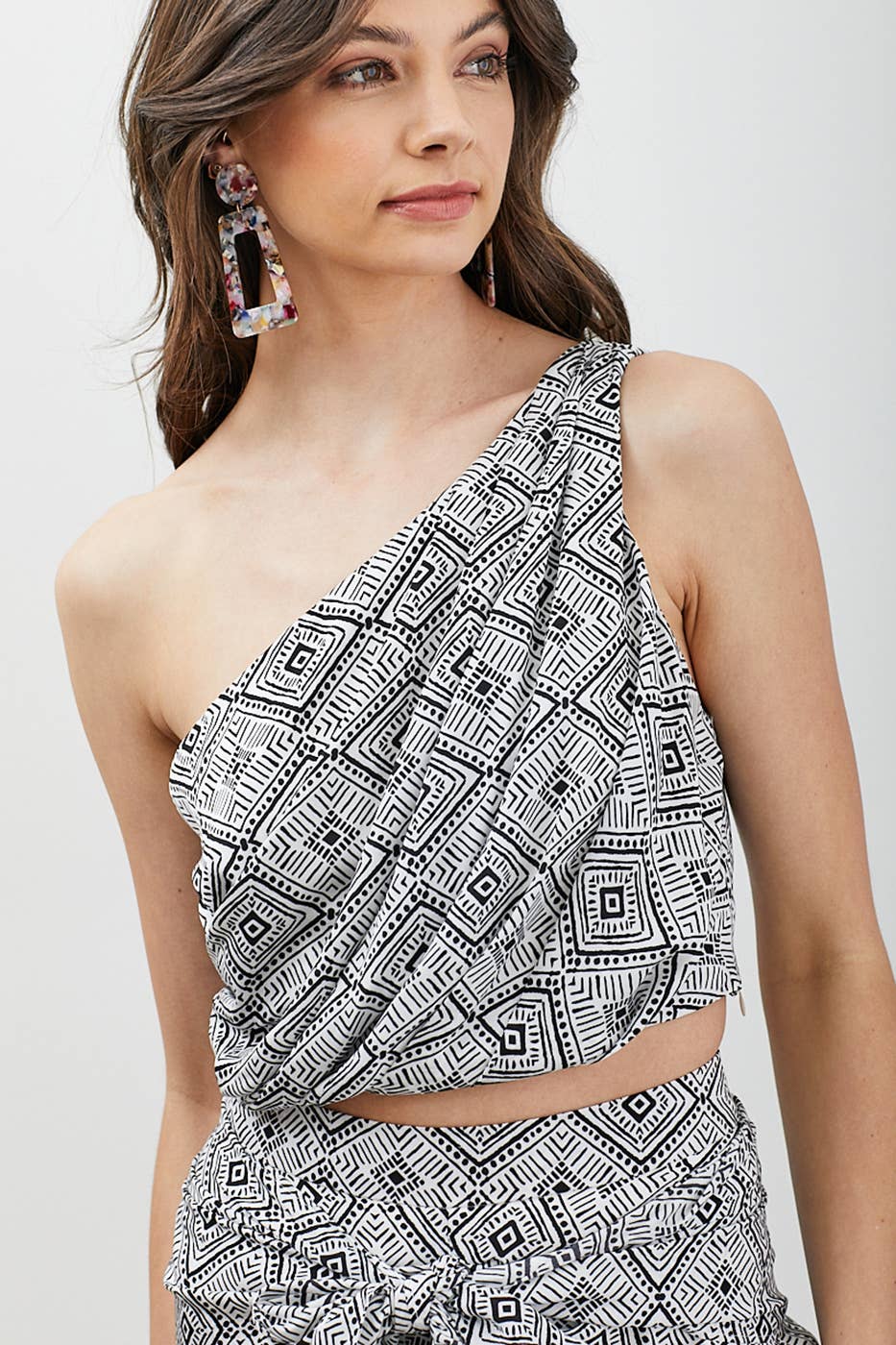 ONE SHOULDER RUCHED CROP TOP