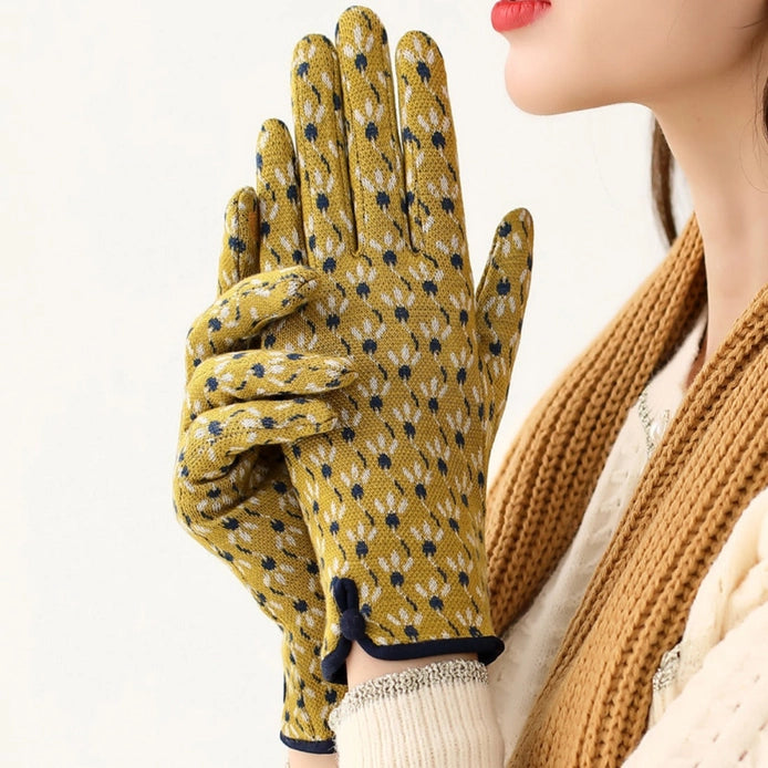 Nile Floral Knit Touchscreen Gloves