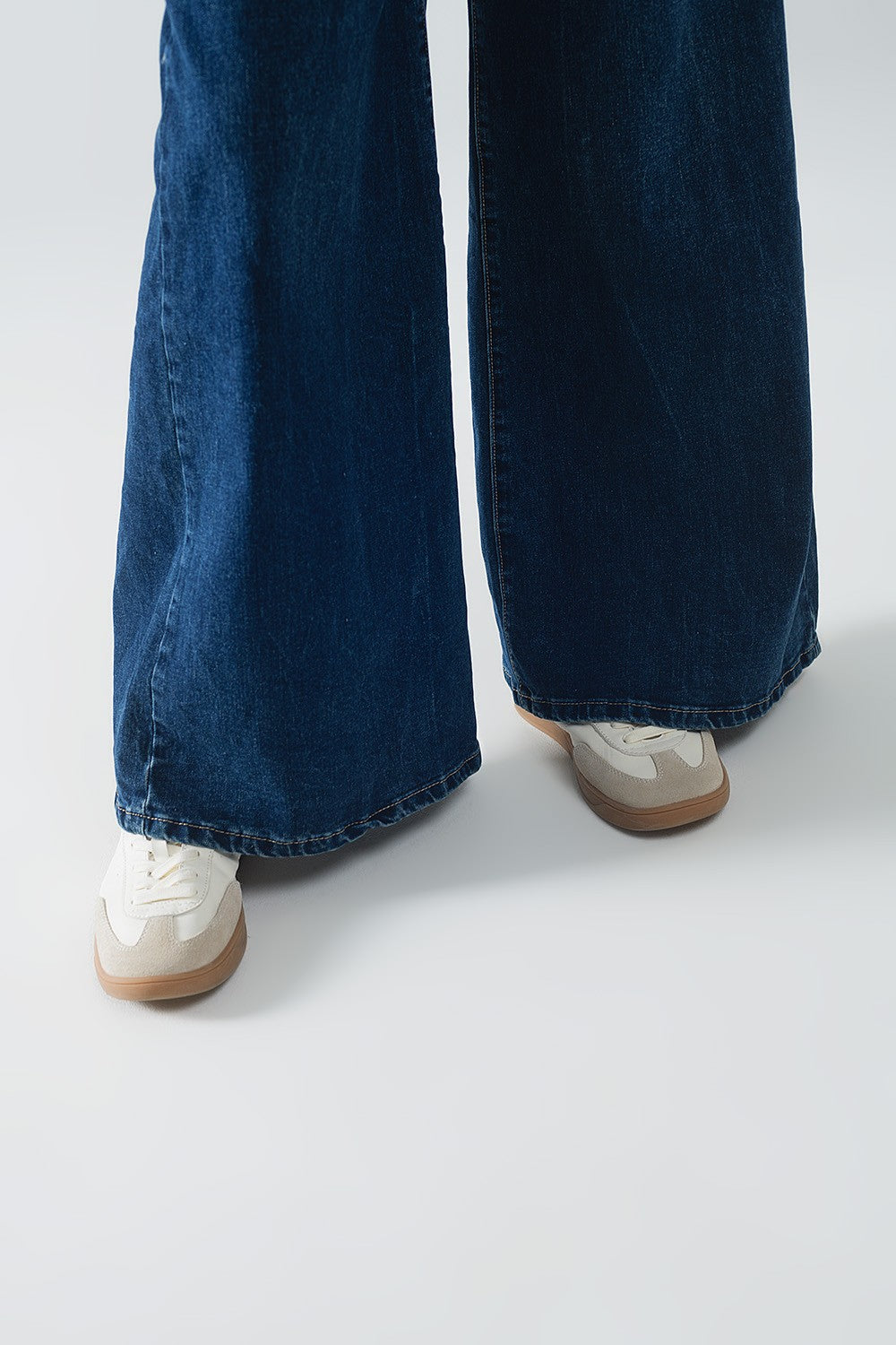 Jules Super Wide Leg Jeans