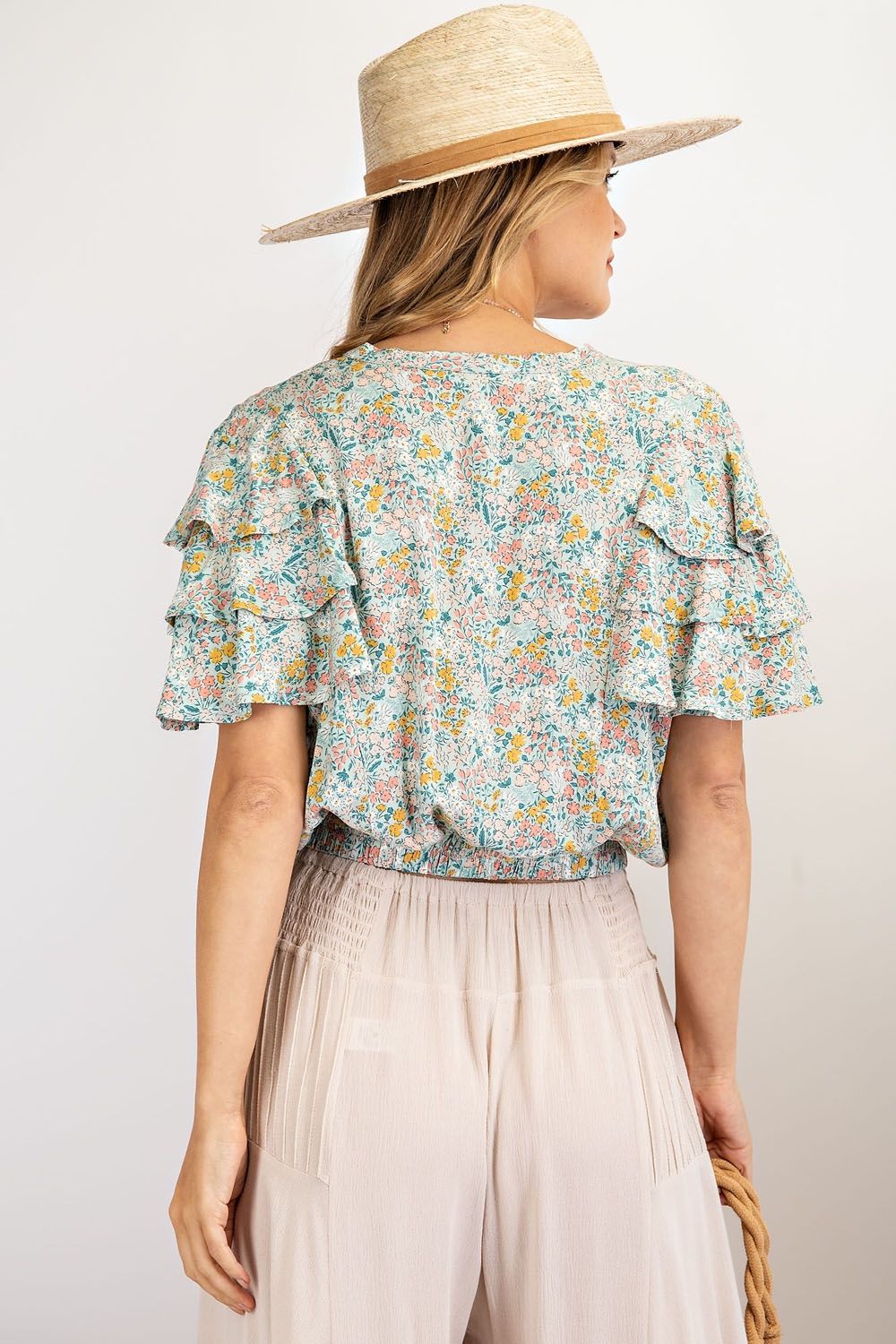 MORE HAPPY FLORAL PRINT TOP