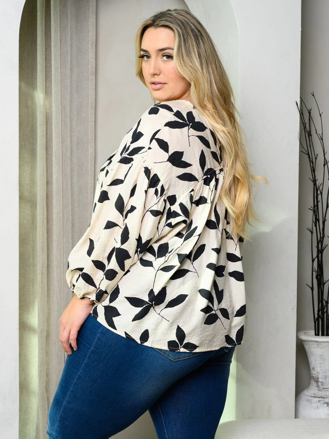 V-Neck Babydoll Top in CURVY
